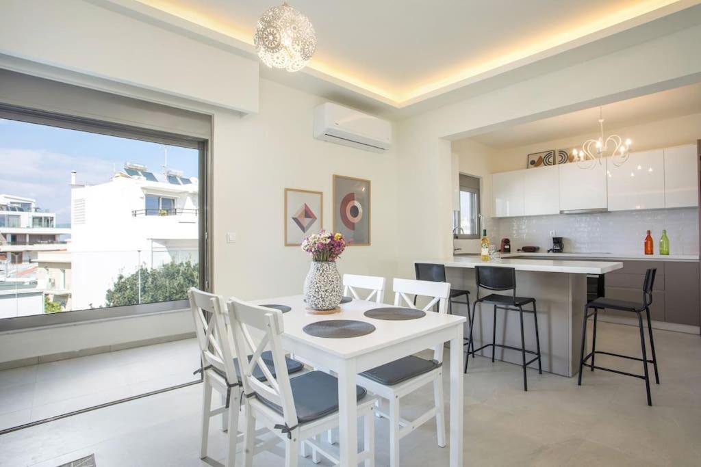 דירה Cozy In The Heart Of Rhodes Center