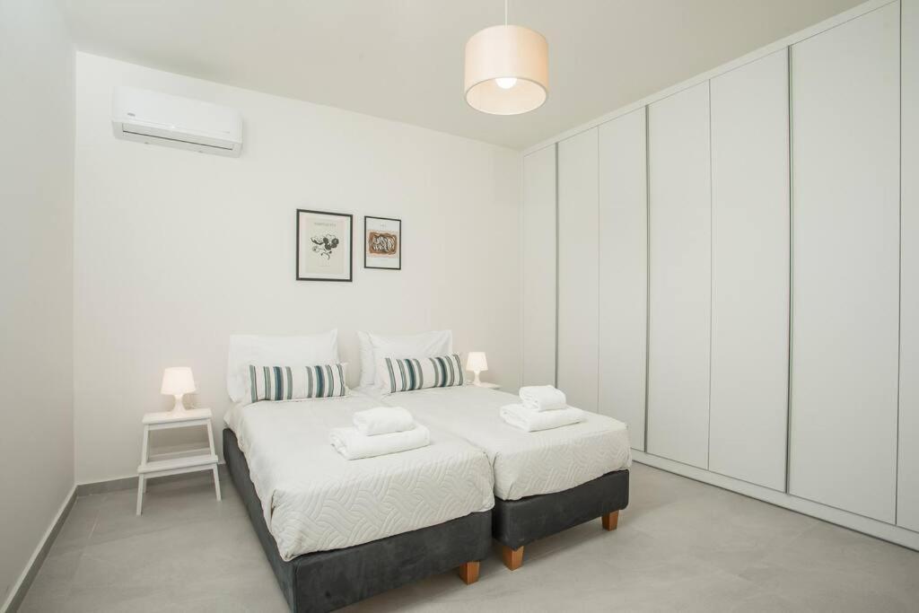 Apartment Cozy In The Heart Of Rhodes Center
